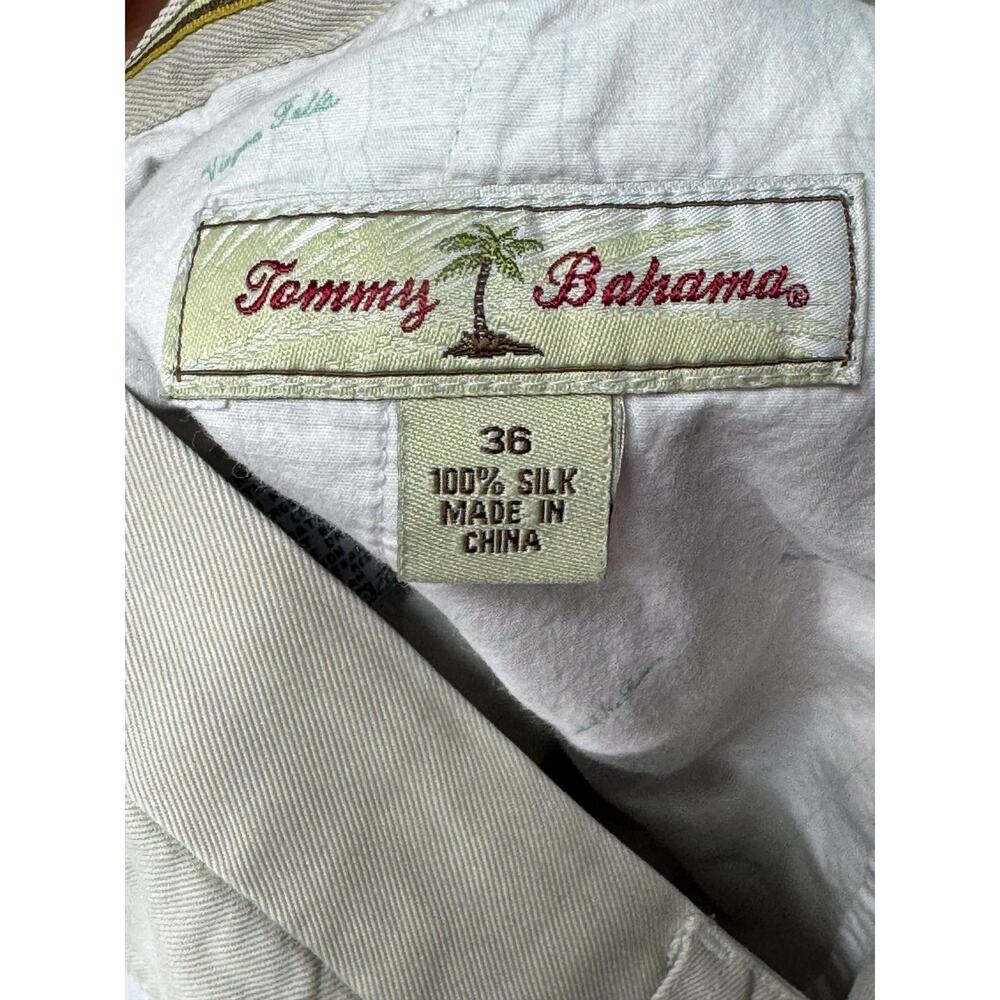 Tommy Bahama Men's Pleated Silk Khaki Shorts - Size 36x7.5* - Picture 4 of 4